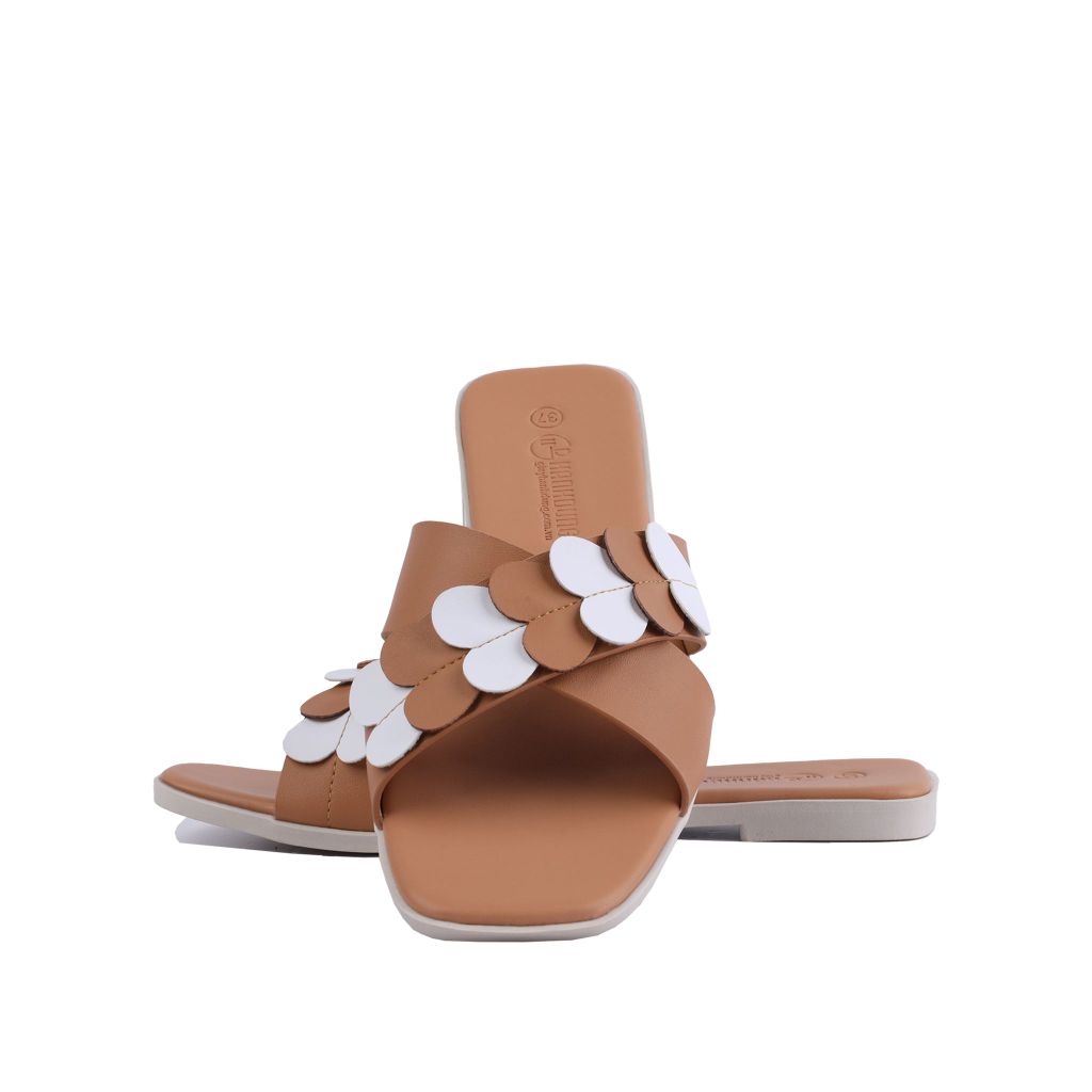 Dép Xẹp Hạnh Dung Quai Chéo Phối Tim HD04782AD