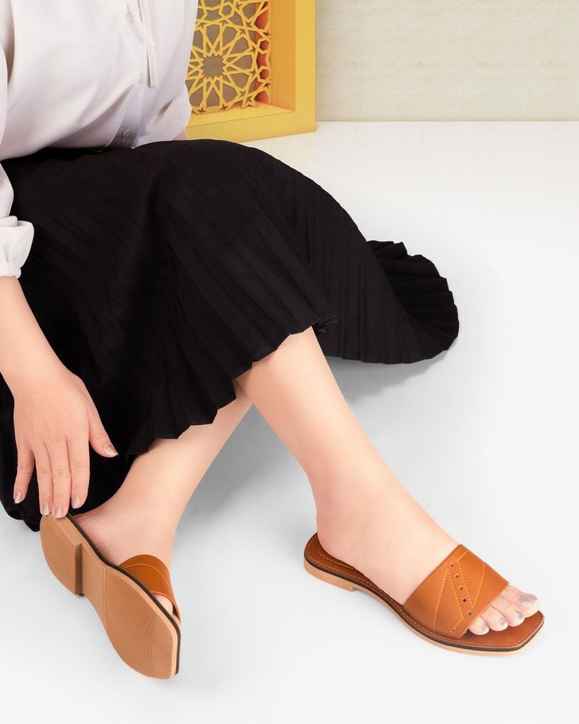 Dép Xẹp Hạnh Dung Quai Bản Cách Điệu HD1138AV