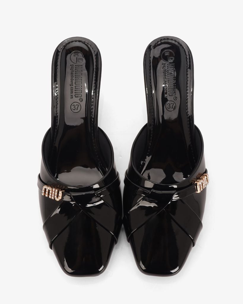 Dép Bít Mũi Hạnh Dung Dây Khóa Gót Mica HD04991AD