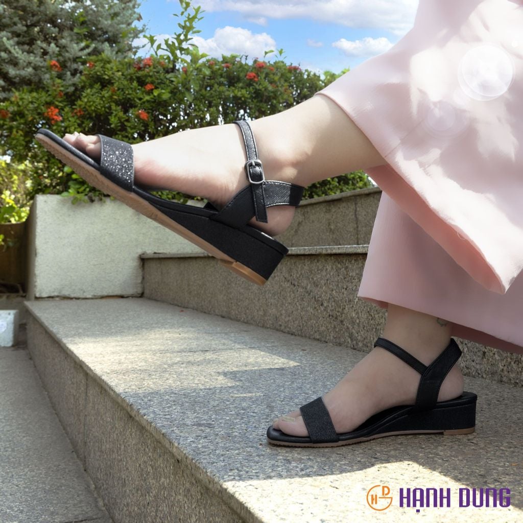 Sandal Xuồng Hạnh Dung Quai Ánh Kim HD02200AB
