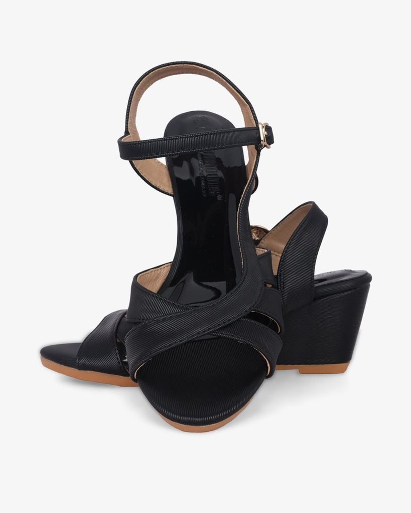 Sandal Đế Xuồng Hạnh Dung Nhiều Dây Nối Bên 6F HD02241AB