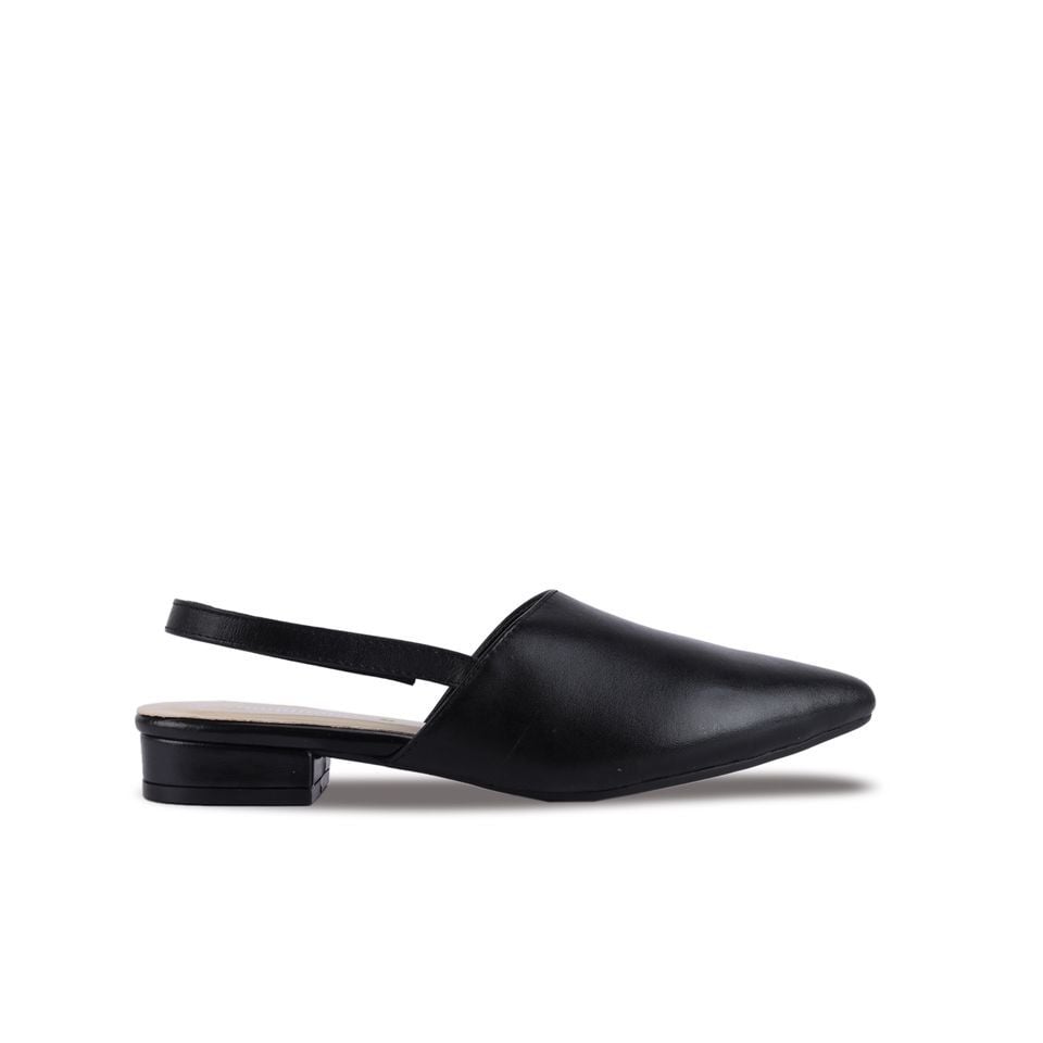 Sandal Hạnh Dung Bít Mũi Đế Xẹp HD2526AG