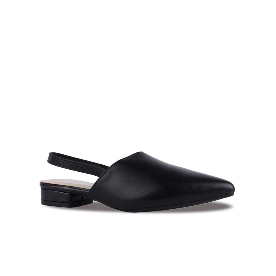 Sandal Hạnh Dung Bít Mũi Đế Xẹp HD2526AG