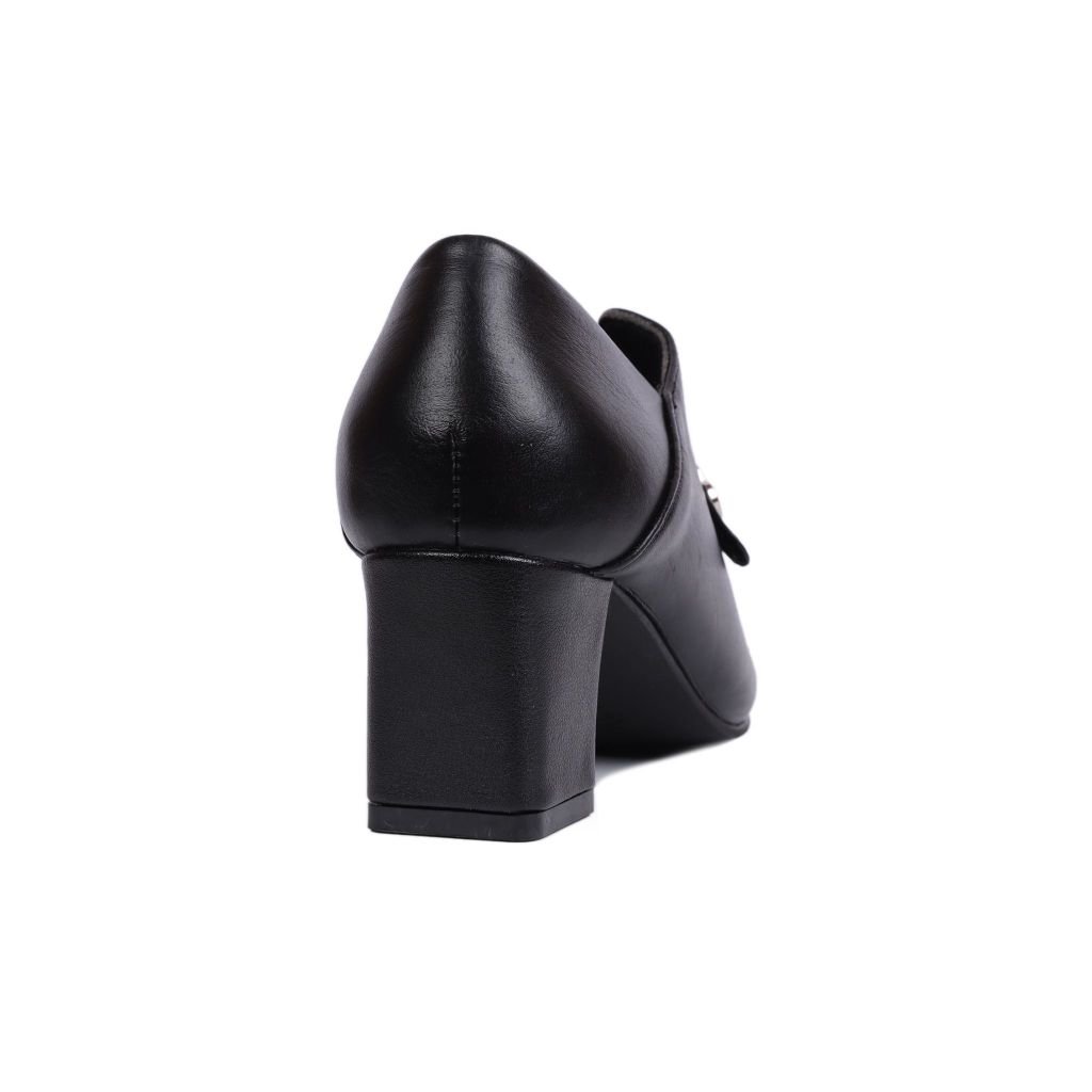 Giày Boot Hạnh Dung Đế Vuông Khóa Trái Tim HD2528AG