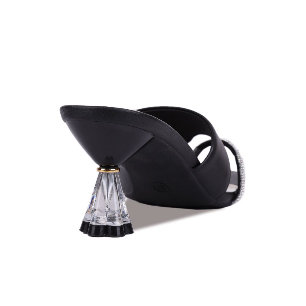 Dép Cao Gót Hạnh Dung Xỏ Ngón Cách Điệu HD27219BI