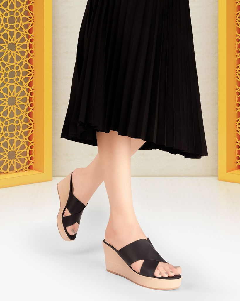 Dép Đế Xuồng Hạnh Dung Chéo Đắp HD27268BI