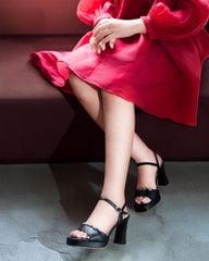 Sandal Cao Gót Hạnh Dung Bản Ngang Dây Khóa HD27283BI
