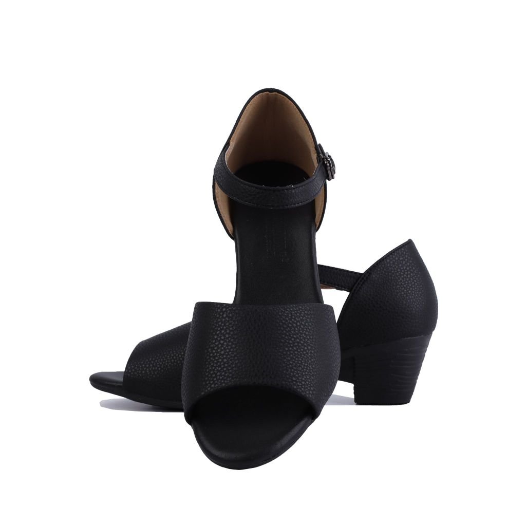 Sandal Cao Gót Hạnh Dung Bản Ngang Bít Hậu HD29125AY