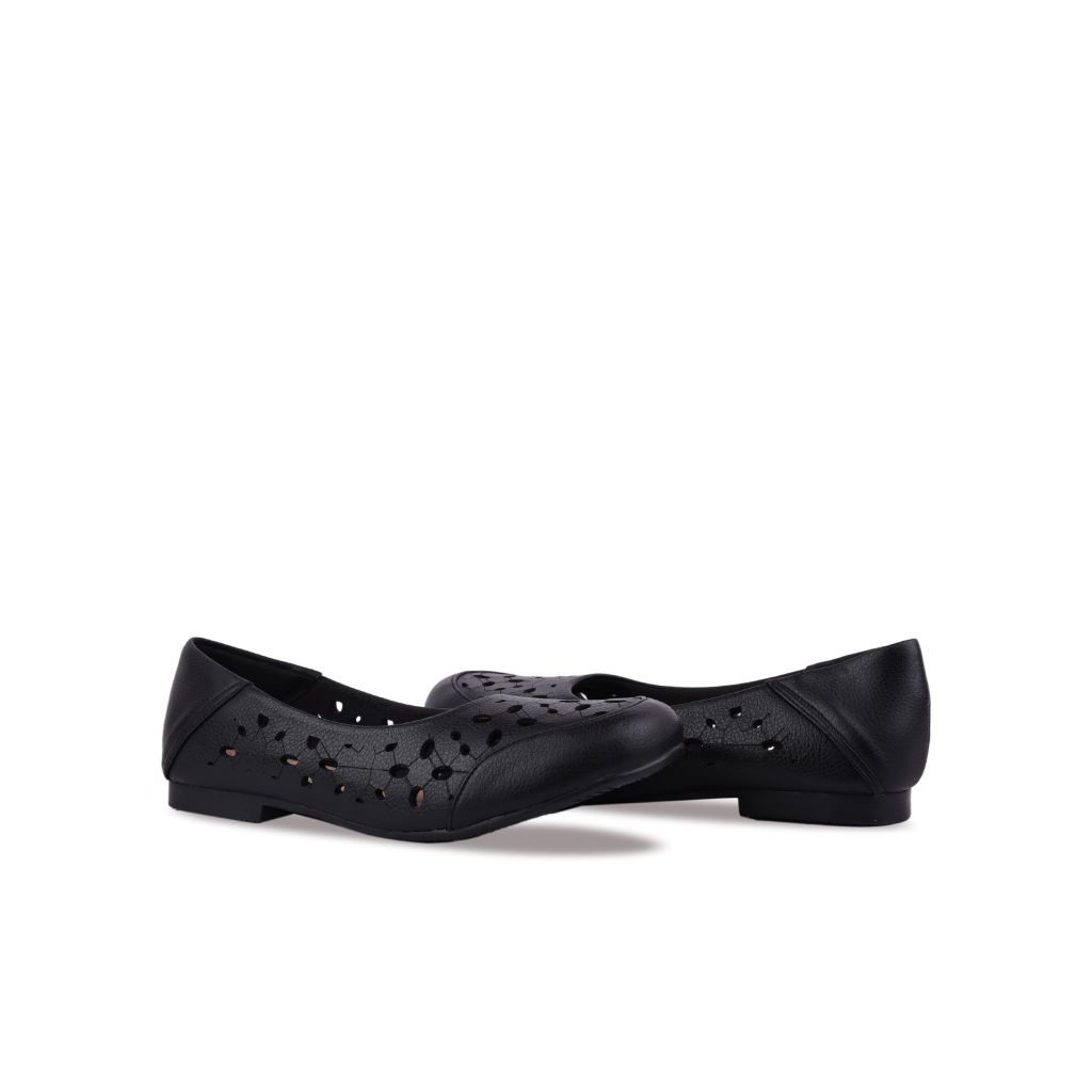 Giày Búp Bê Hạnh Dung Mũi Tròn Đục Lỗ HD29130AY