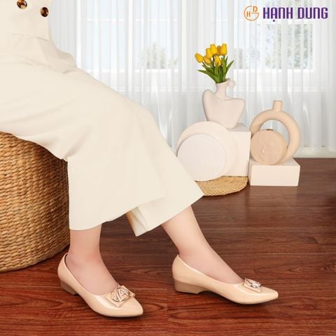 Giày Đế Xuồng Hạnh Dung Khóa Chữ A HD04833AD