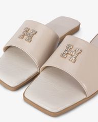 Dép Xẹp Hạnh Dung Bản To Khóa Chữ H HD27323BI