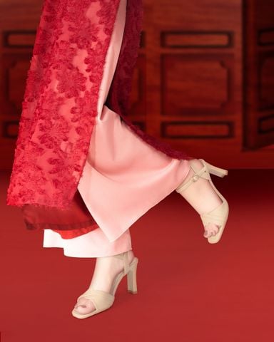 Sandal Cao Gót Hạnh Dung Quai Bản Cách Điệu HD27273BI