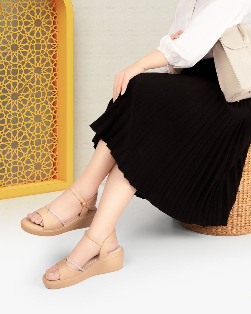 Sandal Đế Xuồng Hạnh Dung Quai Bản Dây Xoàn HD27285BI