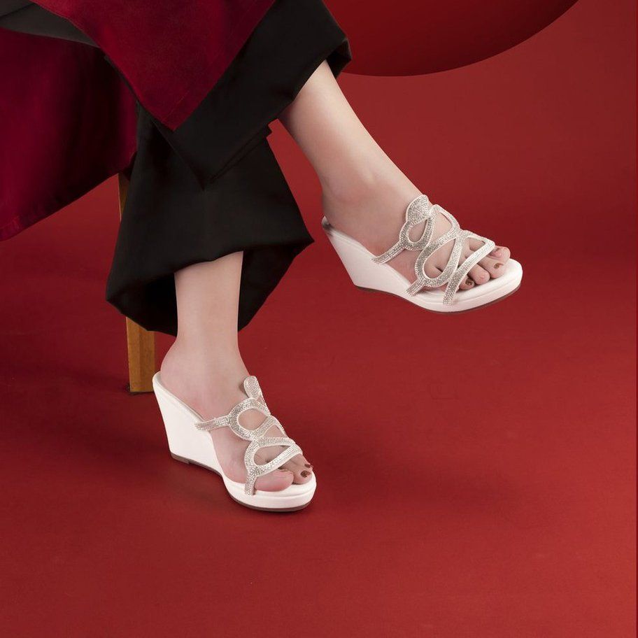 Dép Xuồng Hạnh Dung Quai Rắn Kim Sa 9cm HD02211AB