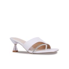 Dép Cao Gót Hạnh Dung Xỏ Ngón Cách Điệu HD27219BI