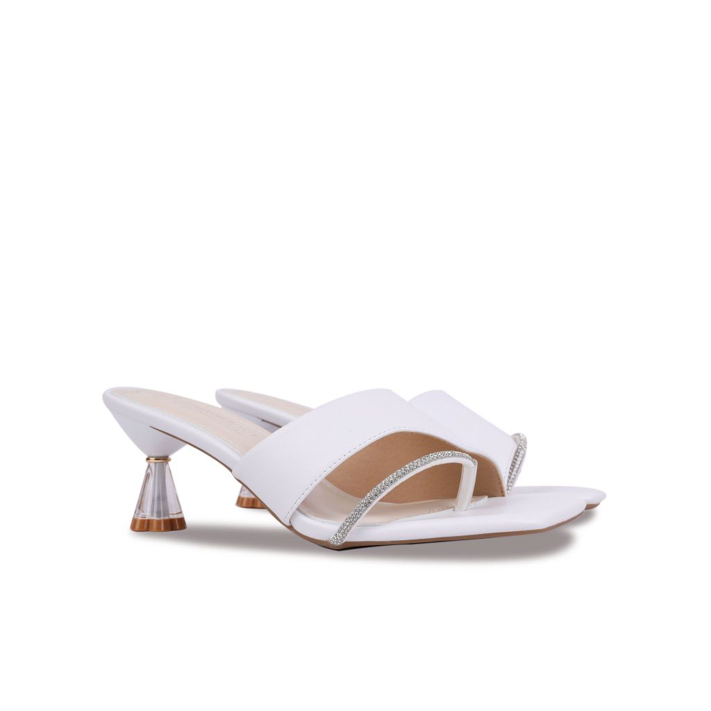 Dép Cao Gót Hạnh Dung Xỏ Ngón Cách Điệu HD27219BI