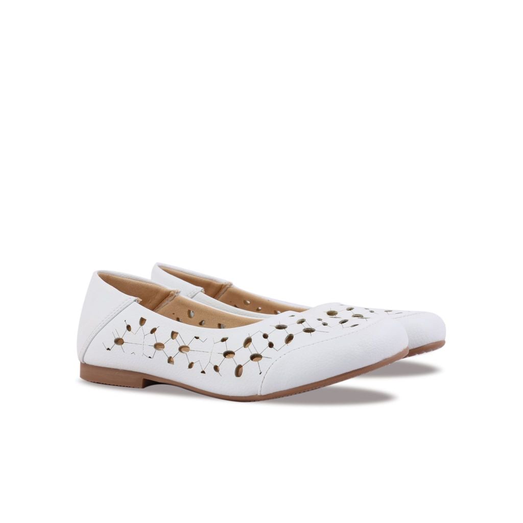 Giày Búp Bê Hạnh Dung Mũi Tròn Đục Lỗ HD29130AY