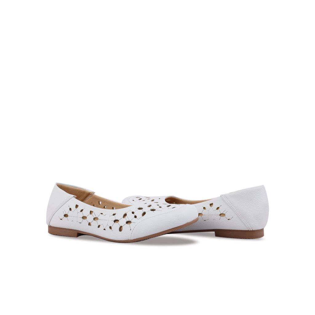 Giày Búp Bê Hạnh Dung Mũi Tròn Đục Lỗ HD29130AY