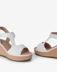 Sandal Đế Xuồng Hạnh Dung Quai Chéo Liền Thân Bản Lớn HD29189AY