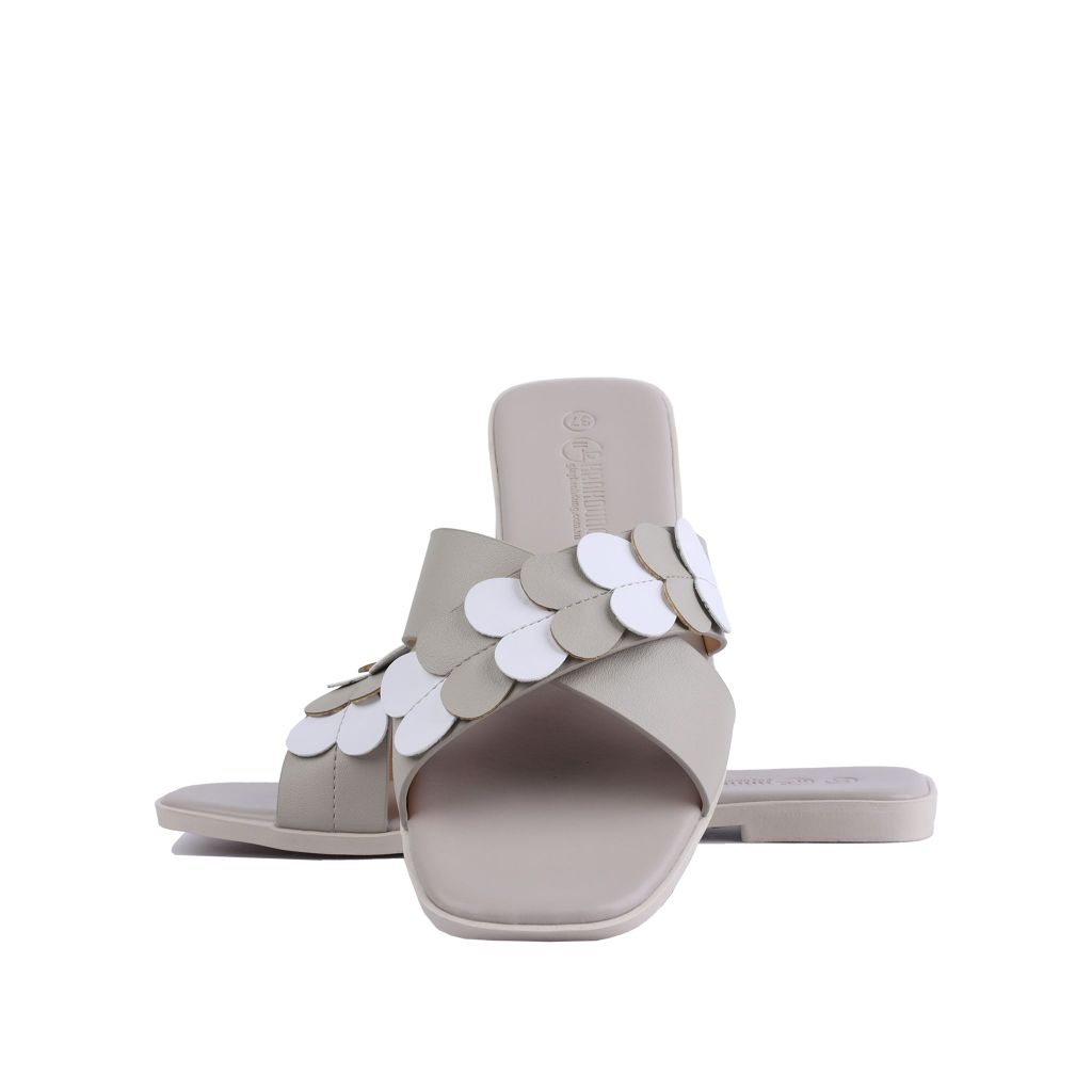 Dép Xẹp Hạnh Dung Quai Chéo Phối Tim HD04782AD