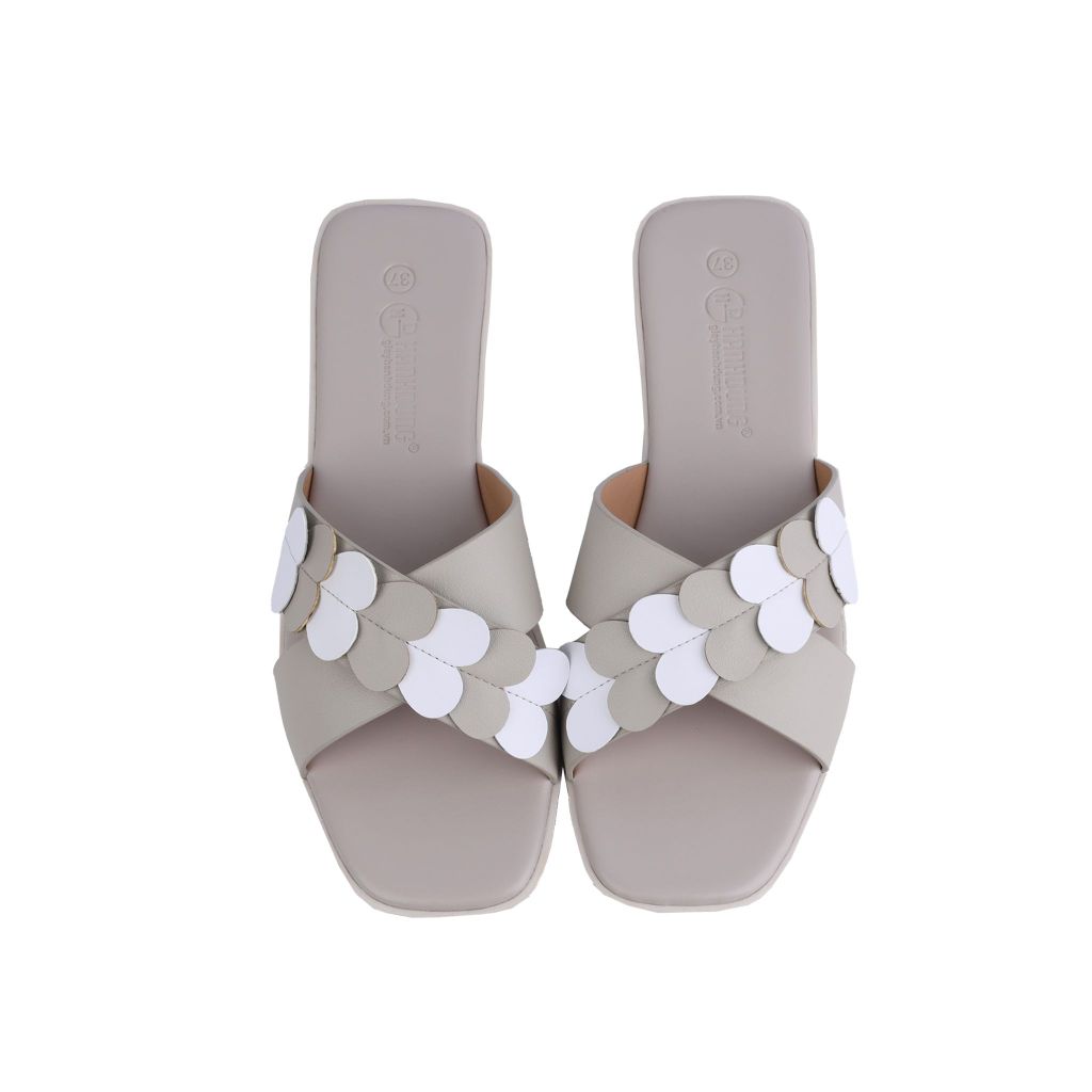 Dép Xẹp Hạnh Dung Quai Chéo Phối Tim HD04782AD