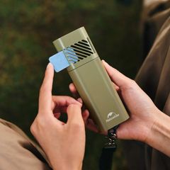 Đèn pin cầm tay Naturehike CNH22DQ021 - có tính năng đuổi muỗi