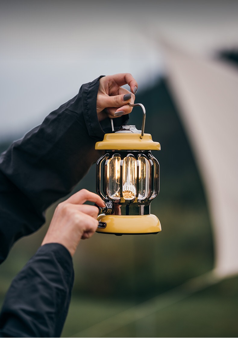 Đèn bão phong cách thời trang Naturehike NH21ZM008