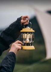 Đèn bão phong cách thời trang Naturehike NH21ZM008