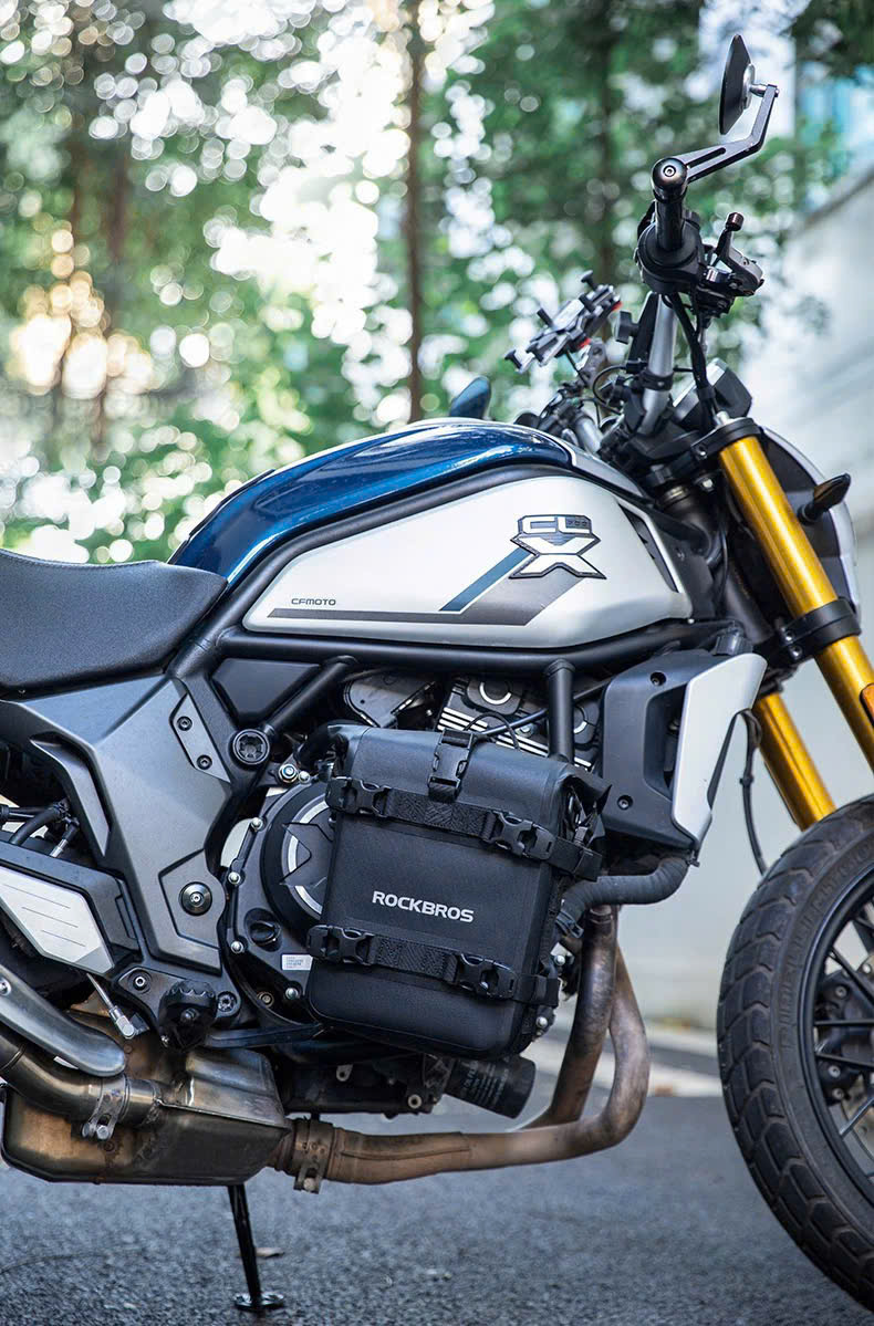 Túi mang đồ trên Moto Rockbros AS-095
