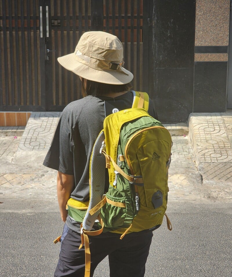 Balo trợ lực leo núi AiOne KA-2385