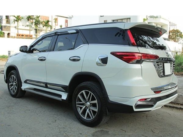 Body kit xe Fortuner 2018