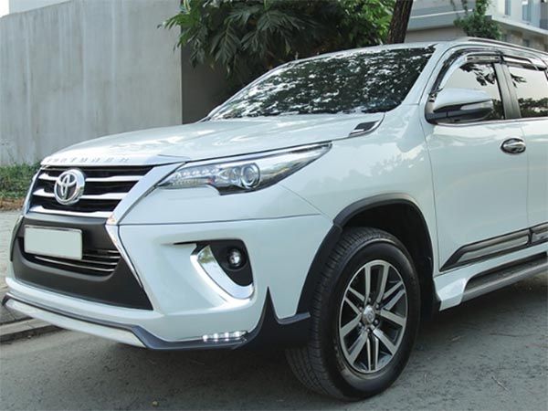 Body kit xe Fortuner 2018