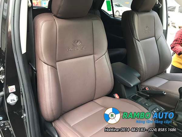 Bọc ghế da xe Fortuner