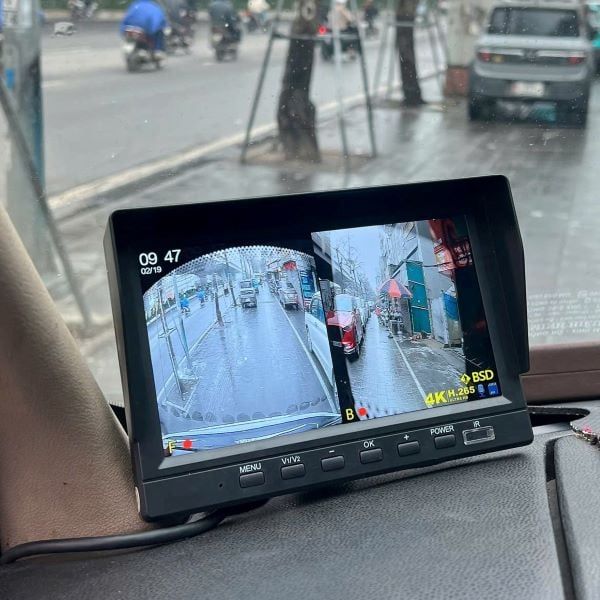 Camera hành trình chuyên dụng cho xe dịch vụ- xe tải
