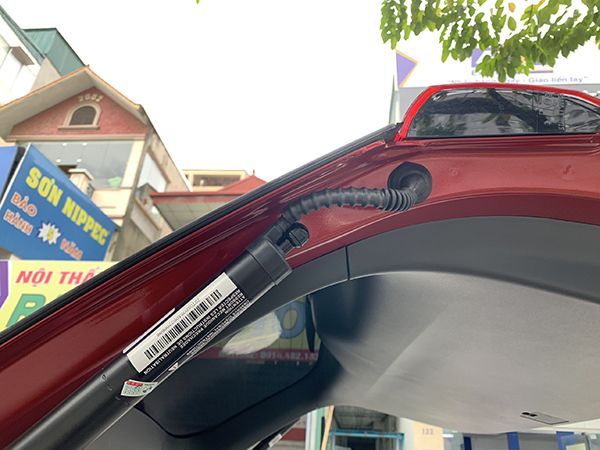 Độ cốp điện tự động thế hệ 2 cho xe Outlander