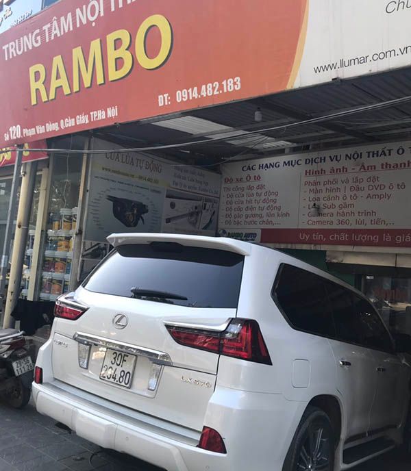 Cửa hít xe Lexus LX