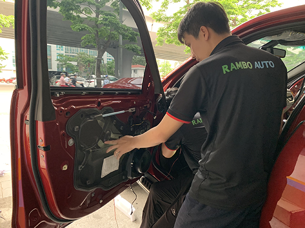 Cửa Hít Tự Động Xe Vinfast Lux Sa  - Rambo Auto