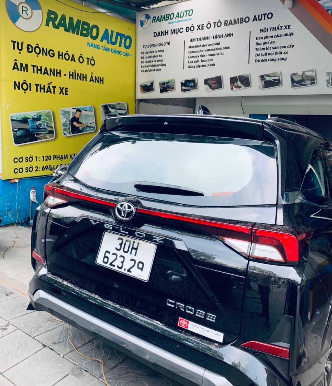 Dán Phim Cách Nhiệt LLumar Xe Toyota Veloz Tại Hà Nội