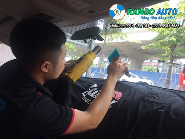 Dán phim cách nhiệt Llumar S70 chính hãng