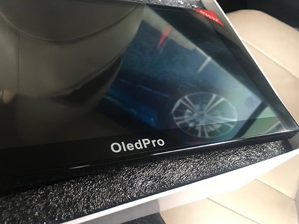 Màn hình dvd Oled Pro cao cấp cho ô tô