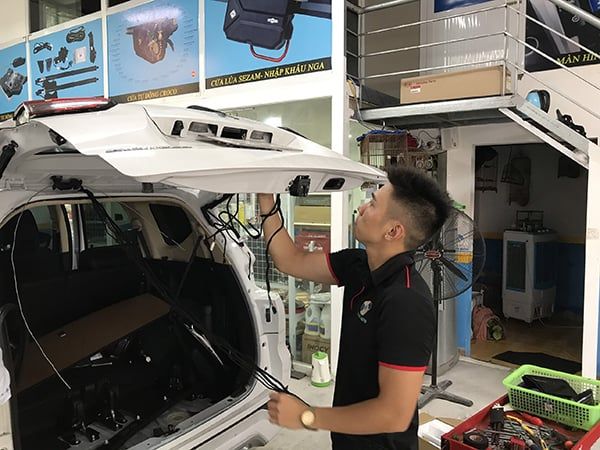 Độ cốp điện xe Mitsubishi Xpander