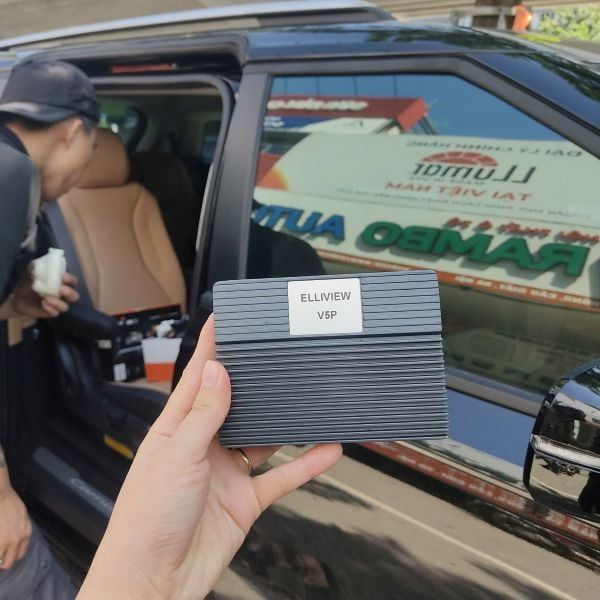 Camera 360 Elliview V5 cho xe Kia Carnival 2022+ và những điều cần biết
