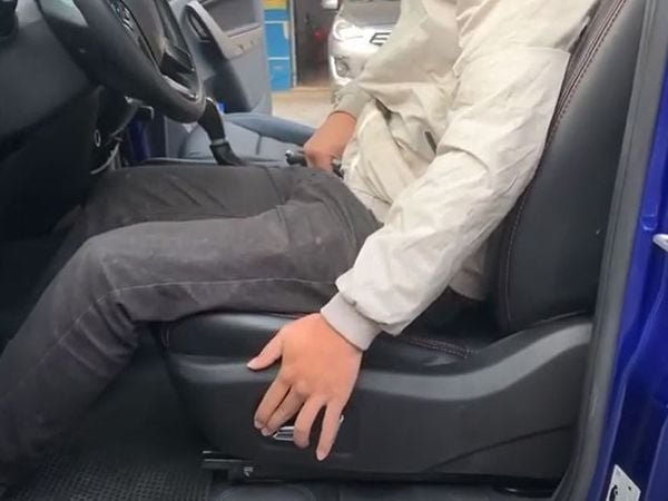 Độ ghế chỉnh điện xe Ford Ranger