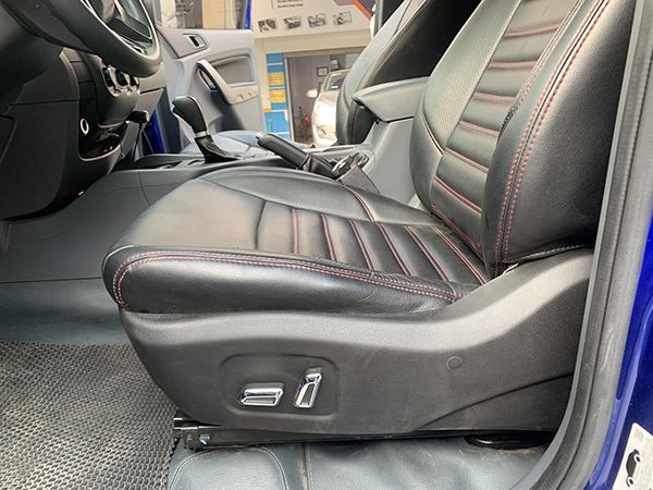Độ ghế chỉnh điện xe Ford Ranger