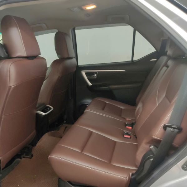 Bọc ghế da xe Fortuner