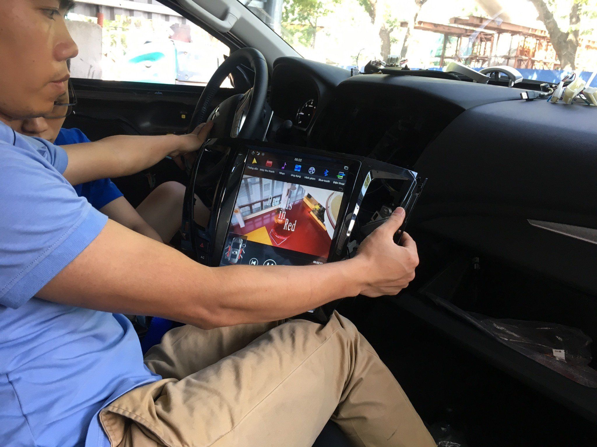 Màn hình Tesla Kiri xe Mitsubishi Pajero Sport 2016+ Android 7.1 - 12.1 inchs