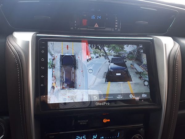 Màn hình OledPro X3s Tích Hợp Camera 360 xe Fortuner 2019