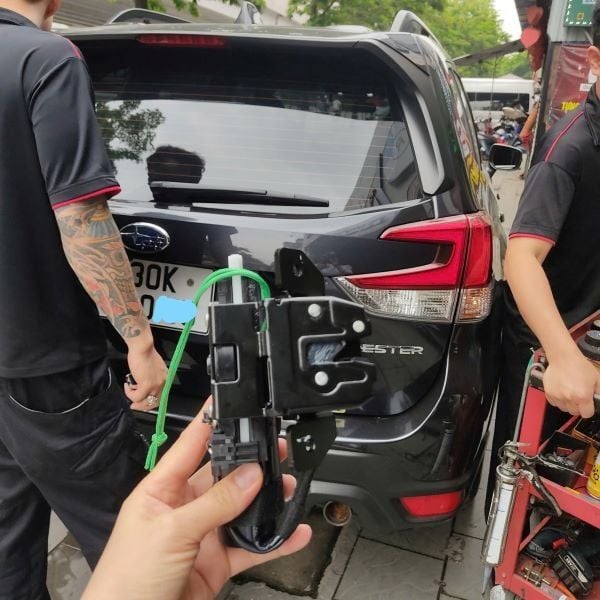 Độ Cốp Điện Luxuy Xe Subaru Forester