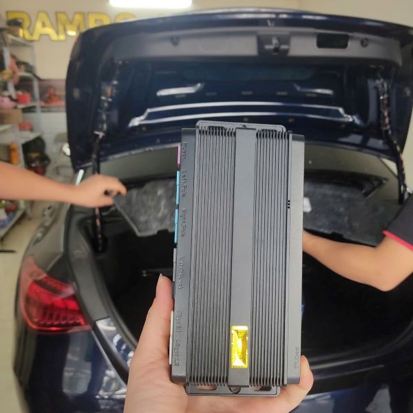 Cốp điện tự động Mercedes C200 (C class) 2023+