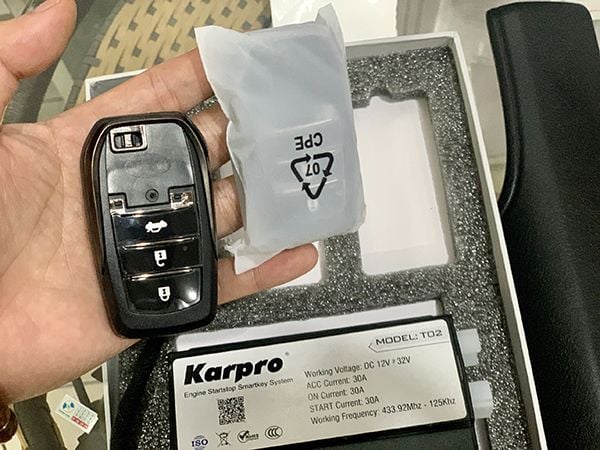 Chìa khóa thông minh Smartkey Startstop Karpro cho Landcruiser Prado 2021